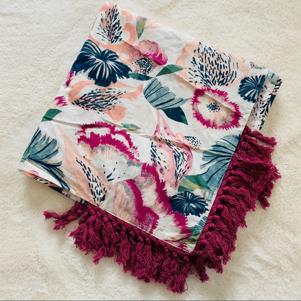 Opalhouse Tapestry - Like New